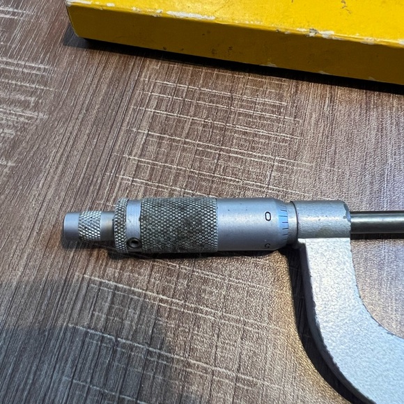 General 202 Outside Micrometer 1”- 2” Model‎ 202 Made in USA - Picture 5 of 10